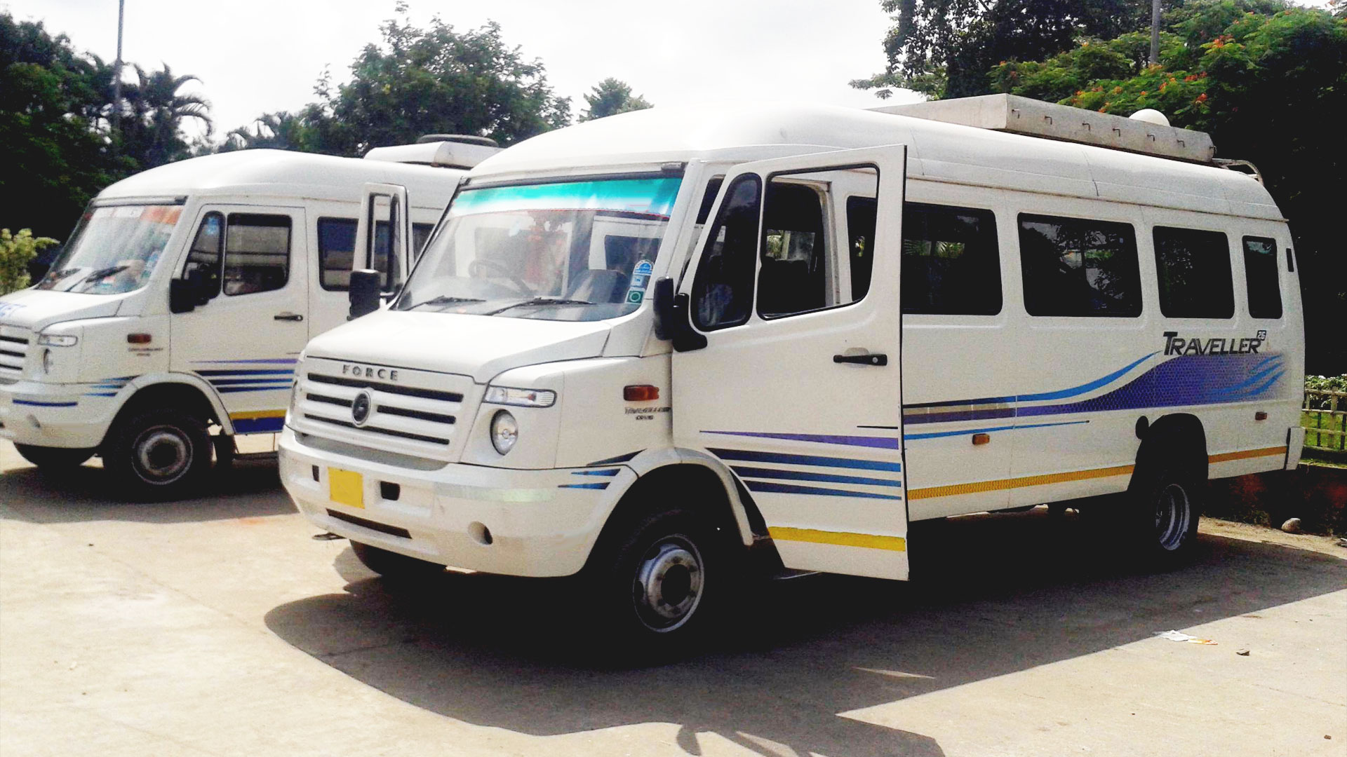 tempo traveller in haridwar